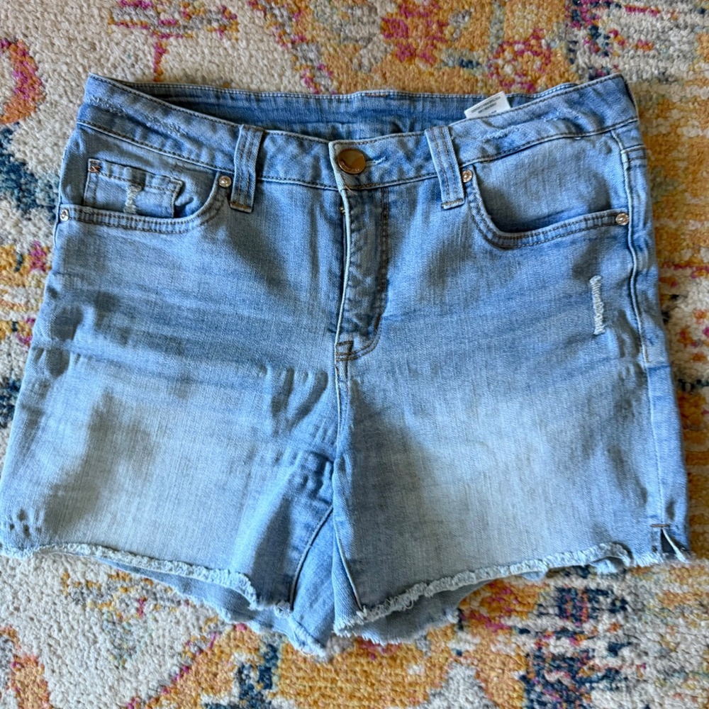 Seven7 Womens Light Wash Distressed Raw Hem Denim Jean Shorts Size 8